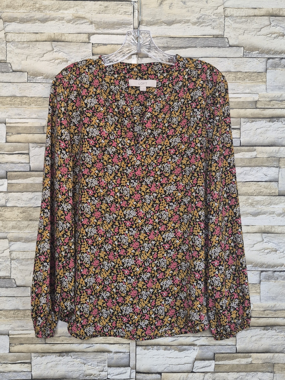 LOFT Blouse Women's Medium Black Floral V-Neck Long Sleeve Boho Chic Top Floral